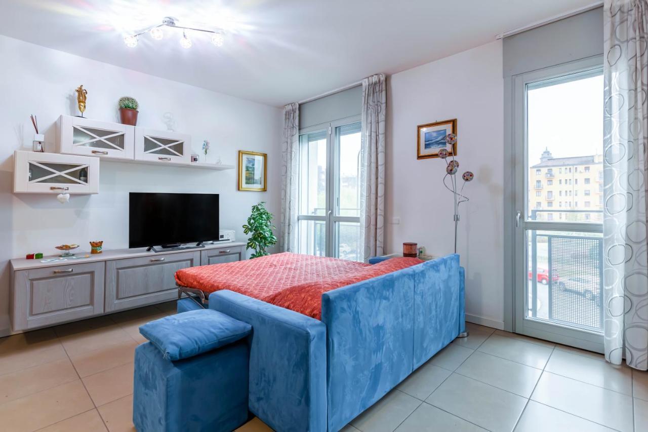 Milano Balcony Apt Apartment Luaran gambar