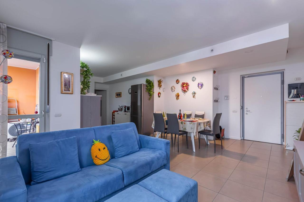 Milano Balcony Apt Apartment Luaran gambar